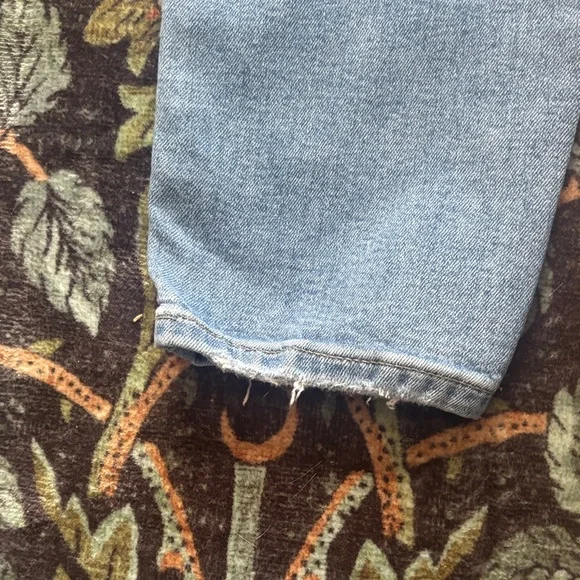 LOFT Light Blue Distressed Skinny Jeans Size 8 - Picture 6 of 9